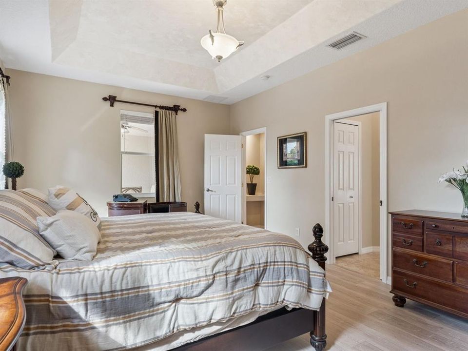 Active With Contract: $575,000 (4 beds, 3 baths, 2810 Square Feet)