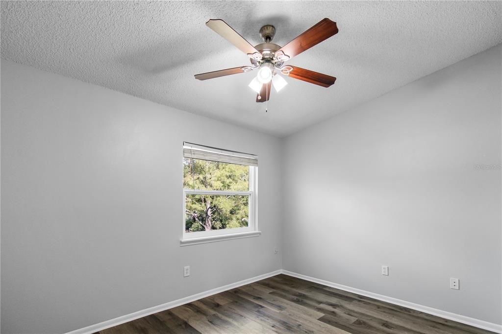 待售: $219,000 (2 贝兹, 2 浴室, 1161 平方英尺)