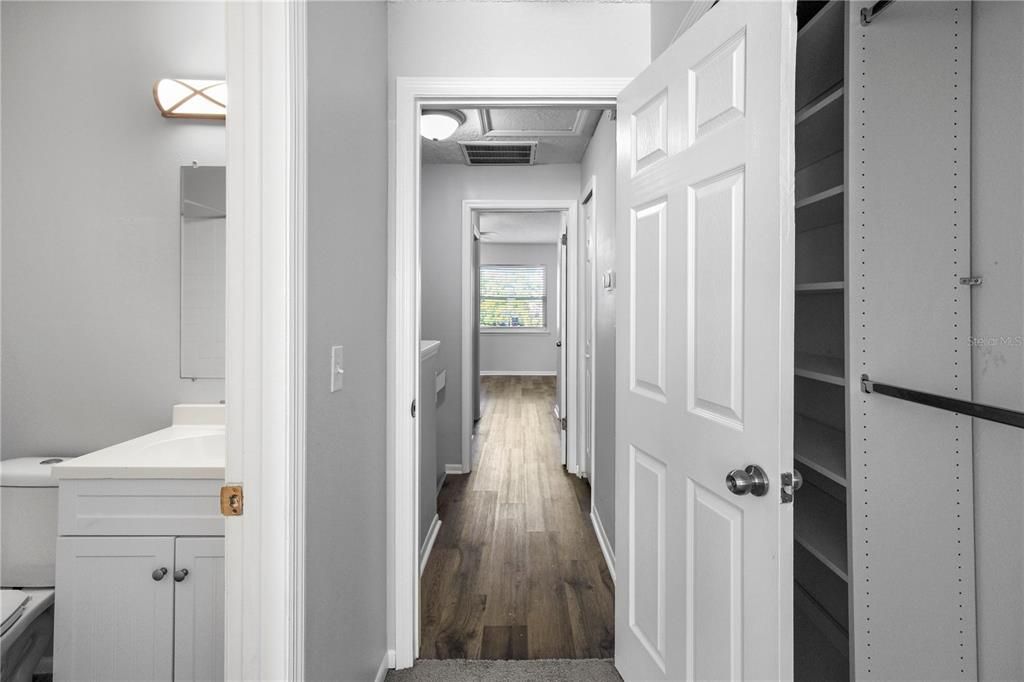 待售: $219,000 (2 贝兹, 2 浴室, 1161 平方英尺)