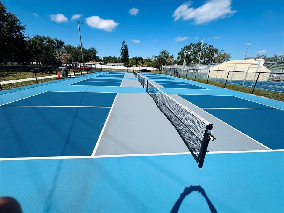 待售: $219,000 (2 贝兹, 2 浴室, 1161 平方英尺)