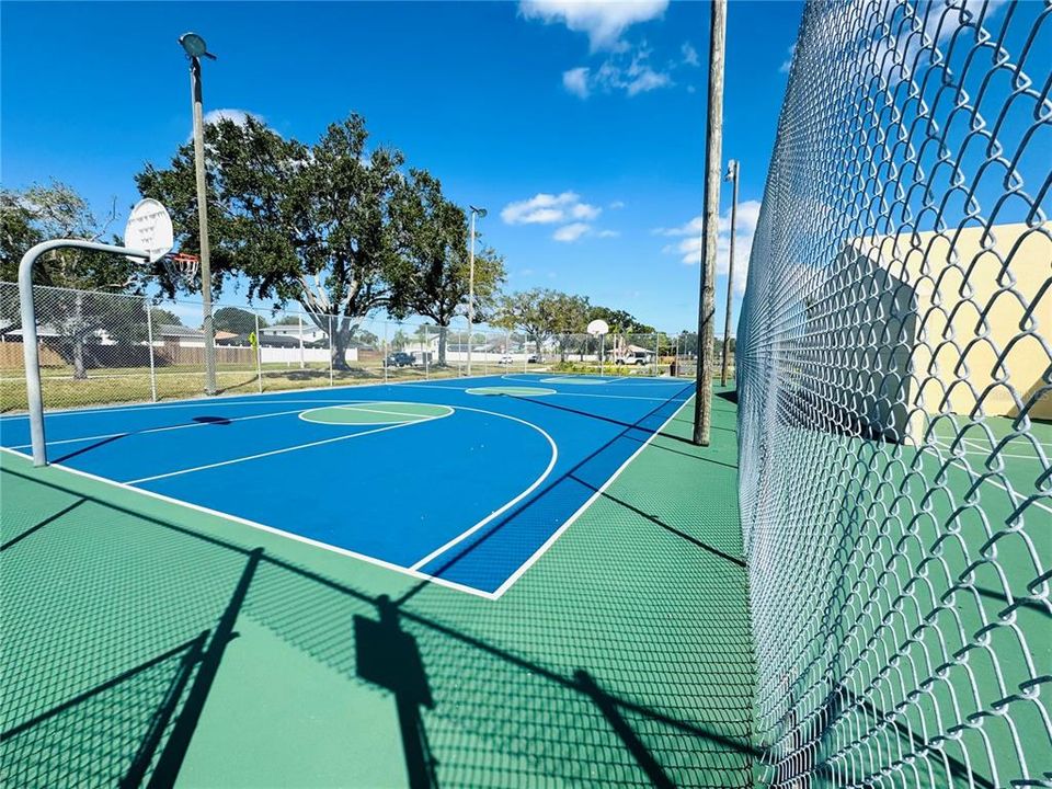 待售: $219,000 (2 贝兹, 2 浴室, 1161 平方英尺)