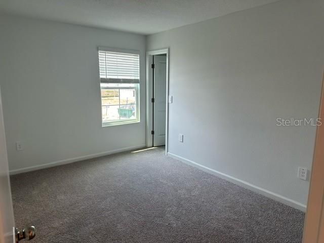 For Rent: $2,400 (4 beds, 3 baths, 2089 Square Feet)