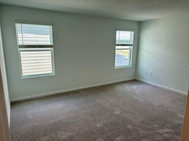 For Rent: $2,400 (4 beds, 3 baths, 2089 Square Feet)