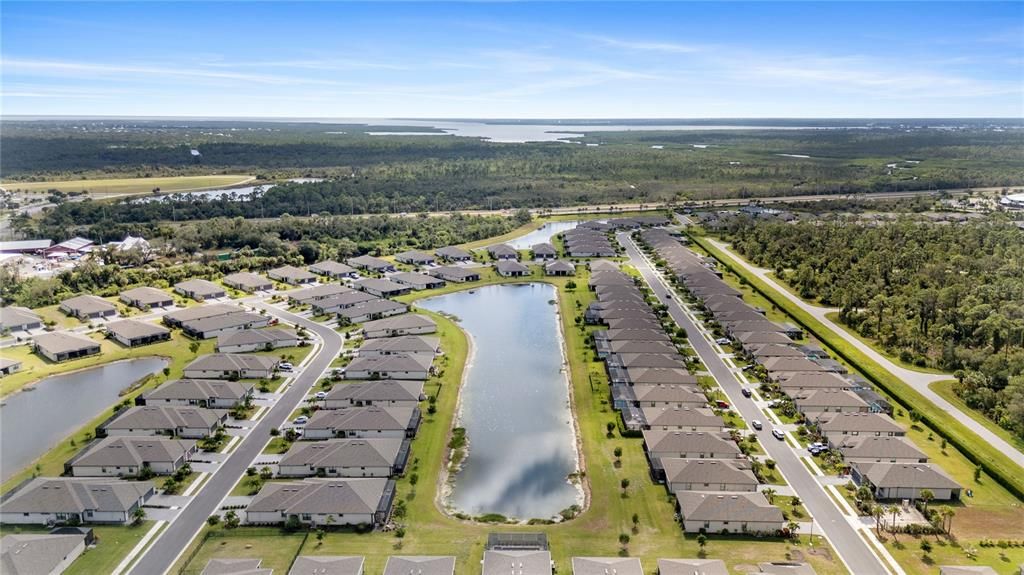 For Sale: $299,900 (2 beds, 2 baths, 1560 Square Feet)