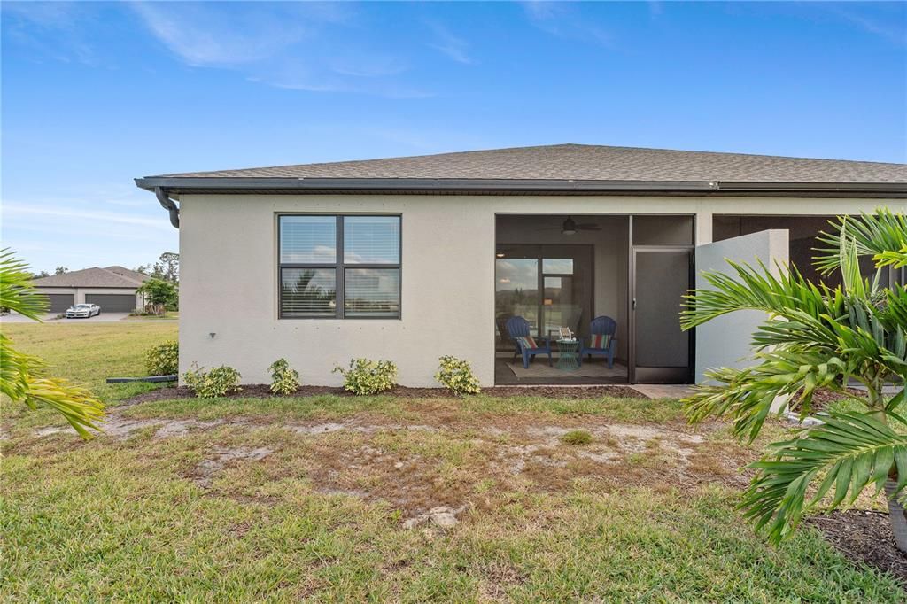 For Sale: $299,900 (2 beds, 2 baths, 1560 Square Feet)