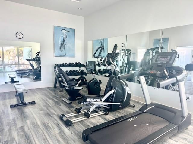 For Sale: $299,900 (2 beds, 2 baths, 1560 Square Feet)