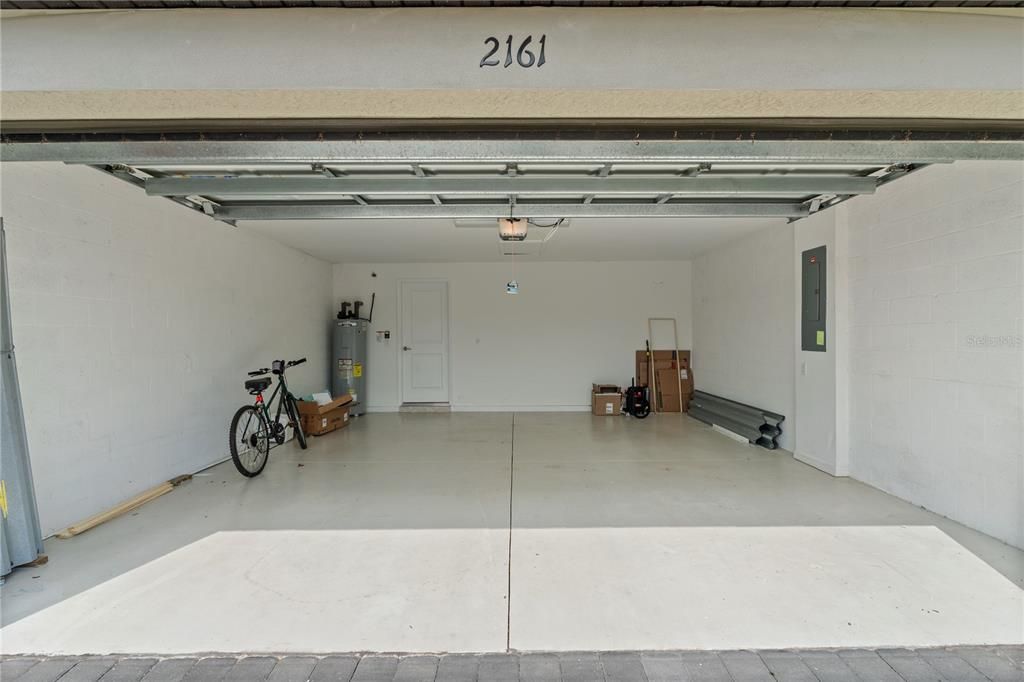 For Sale: $299,900 (2 beds, 2 baths, 1560 Square Feet)