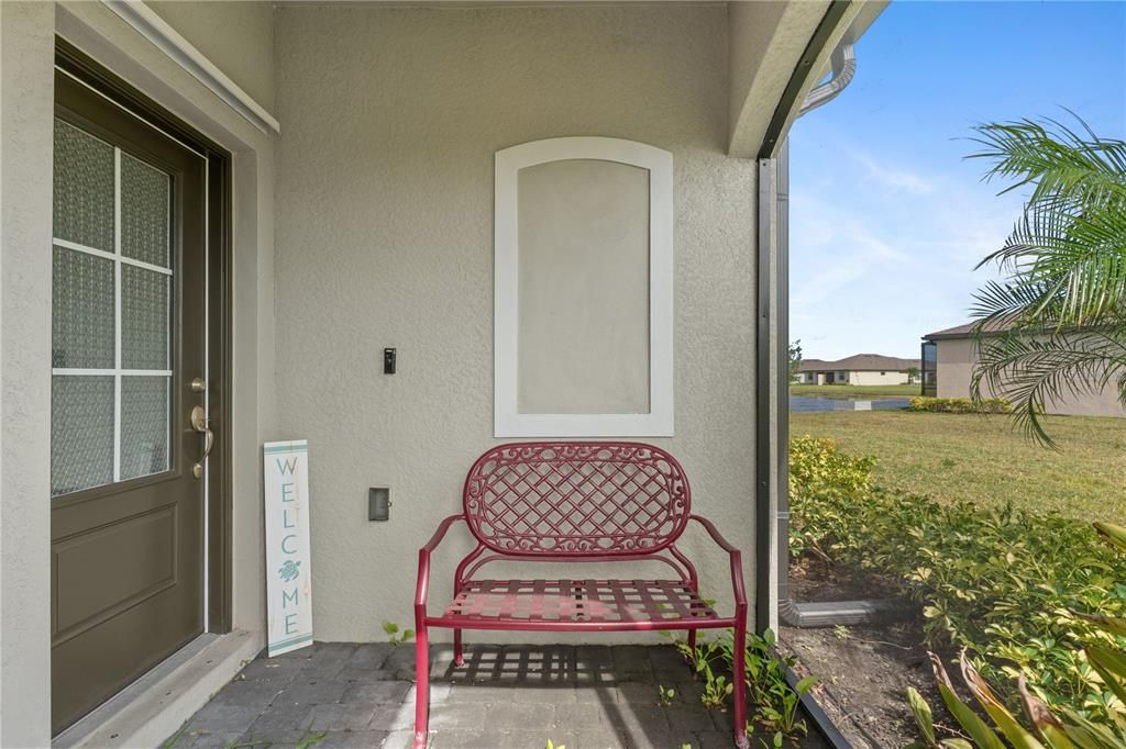 For Sale: $299,900 (2 beds, 2 baths, 1560 Square Feet)