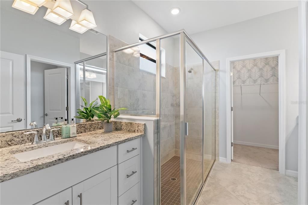 For Sale: $299,900 (2 beds, 2 baths, 1560 Square Feet)