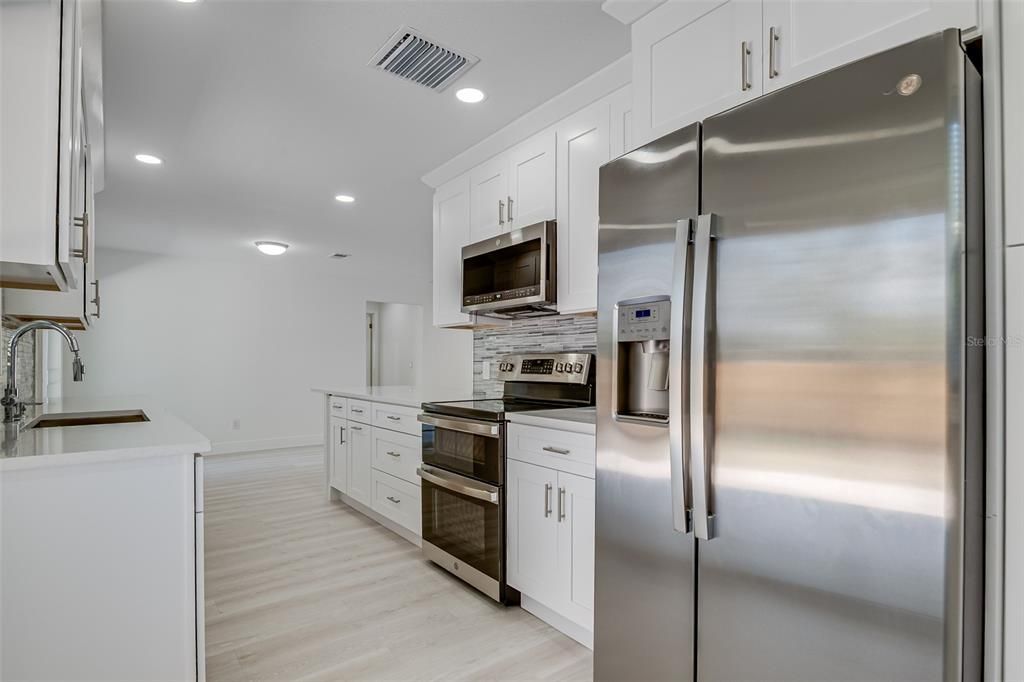 For Sale: $428,000 (3 beds, 2 baths, 1475 Square Feet)