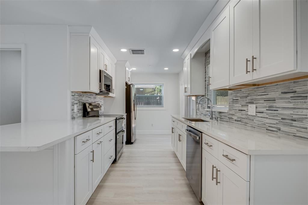 For Sale: $428,000 (3 beds, 2 baths, 1475 Square Feet)