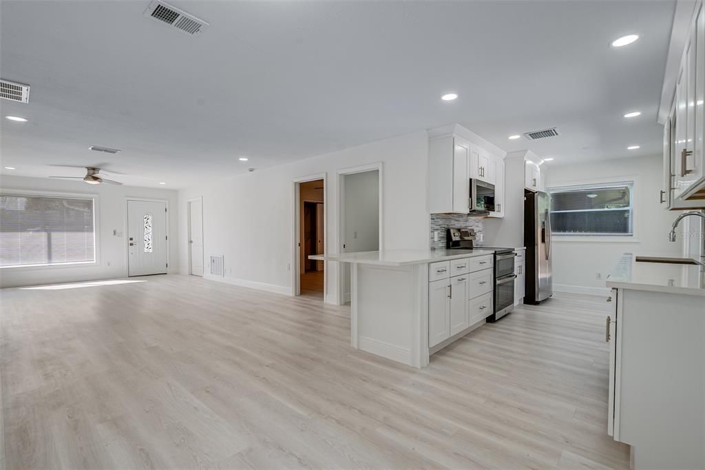 For Sale: $428,000 (3 beds, 2 baths, 1475 Square Feet)