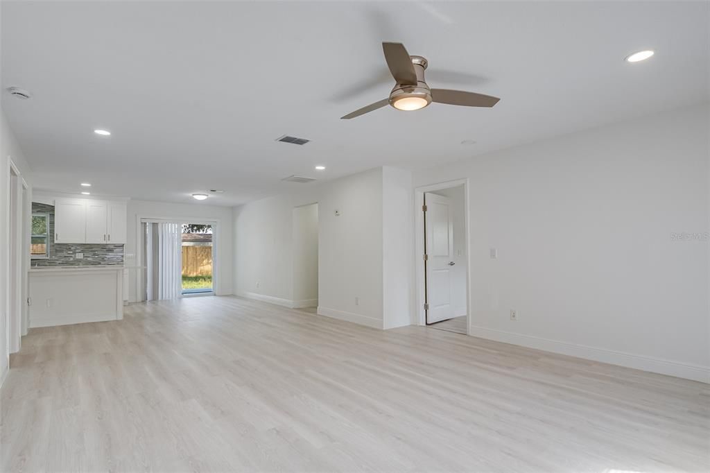 For Sale: $428,000 (3 beds, 2 baths, 1475 Square Feet)
