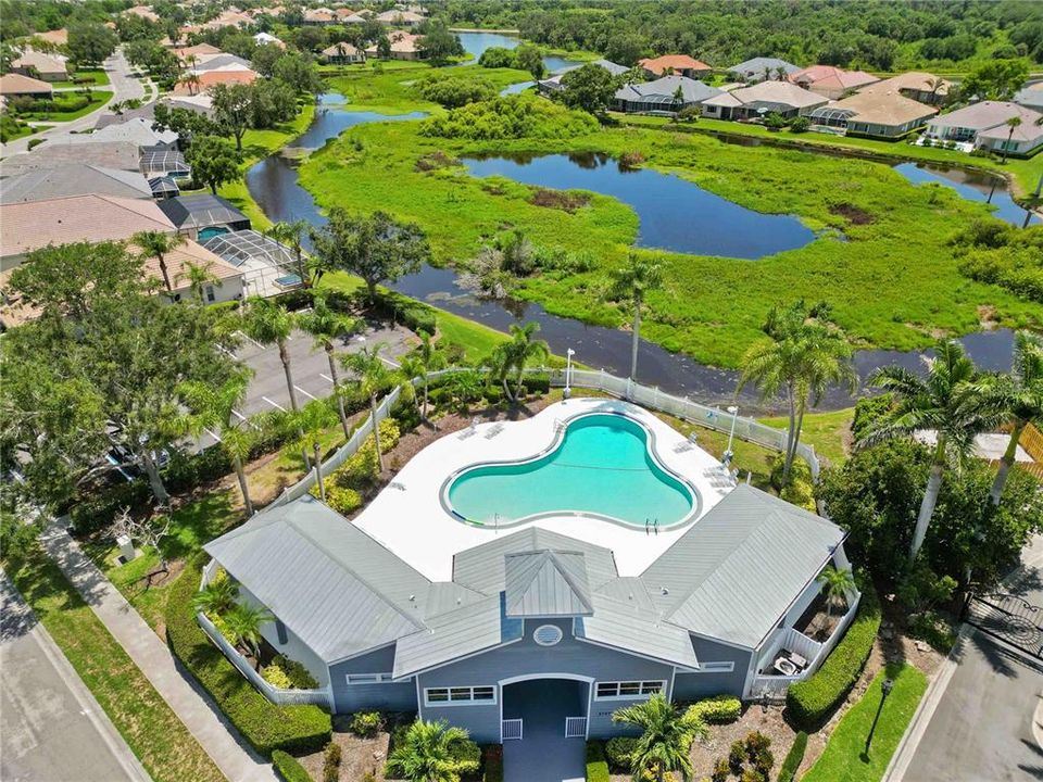 出租: $4,250 (4 贝兹, 3 浴室, 3022 平方英尺)