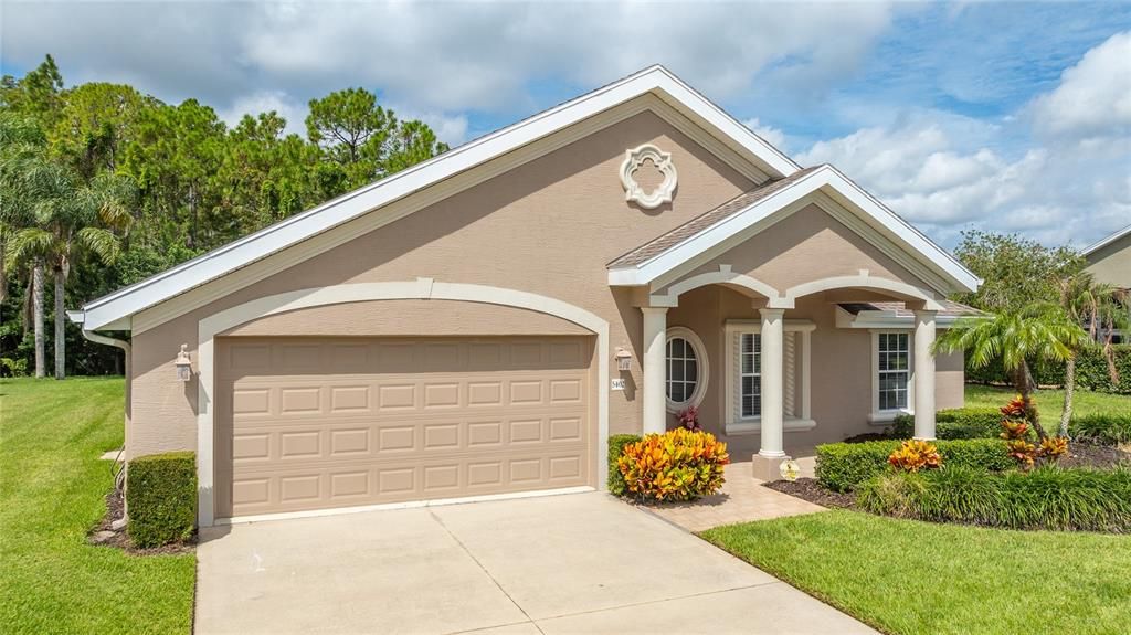 Activo con contrato: $449,900 (4 camas, 2 baños, 2227 Pies cuadrados)