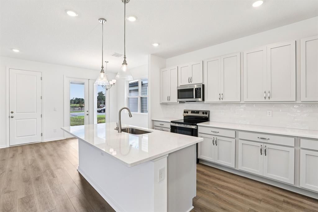 For Sale: $459,990 (3 beds, 2 baths, 2143 Square Feet)