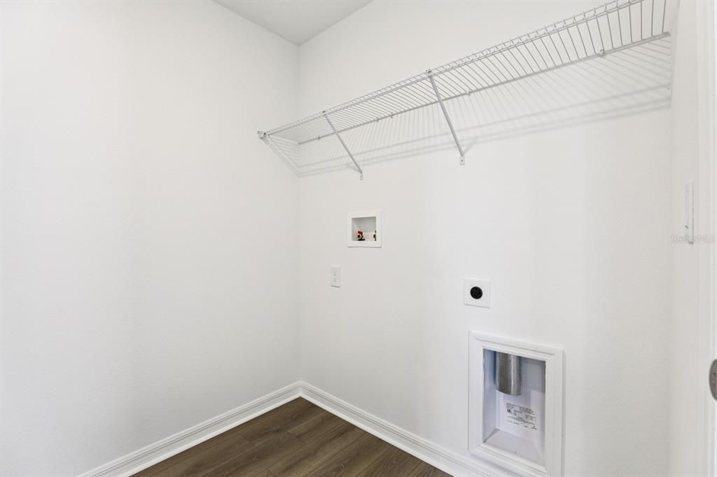 For Sale: $459,990 (3 beds, 2 baths, 2143 Square Feet)