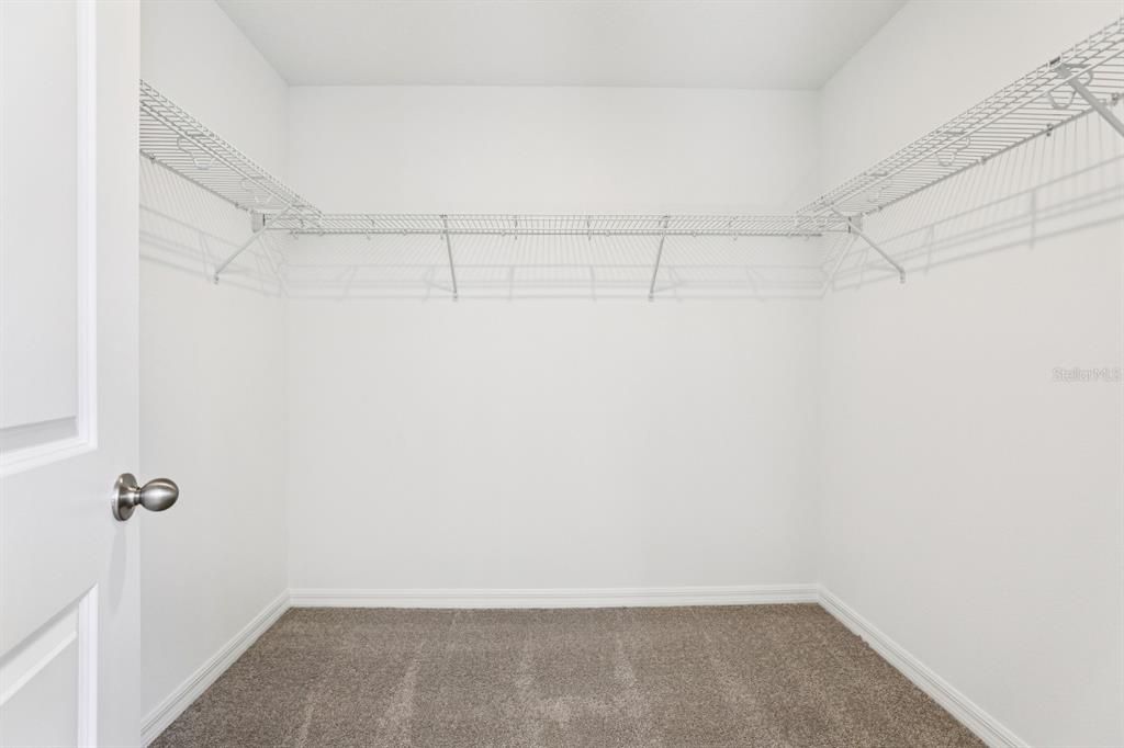 For Sale: $459,990 (3 beds, 2 baths, 2143 Square Feet)