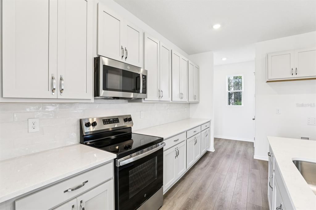 For Sale: $459,990 (3 beds, 2 baths, 2143 Square Feet)