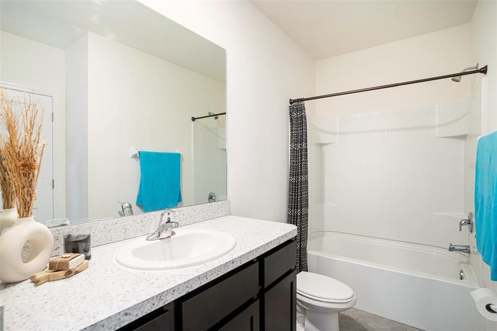 待售: $310,000 (3 贝兹, 2 浴室, 1785 平方英尺)