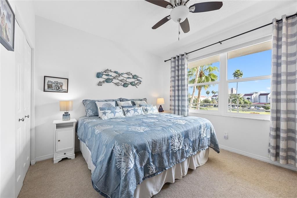 For Sale: $674,900 (2 beds, 2 baths, 1145 Square Feet)