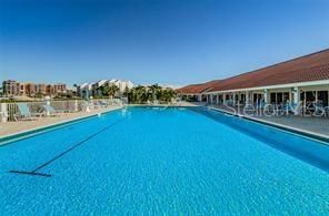 For Sale: $674,900 (2 beds, 2 baths, 1145 Square Feet)