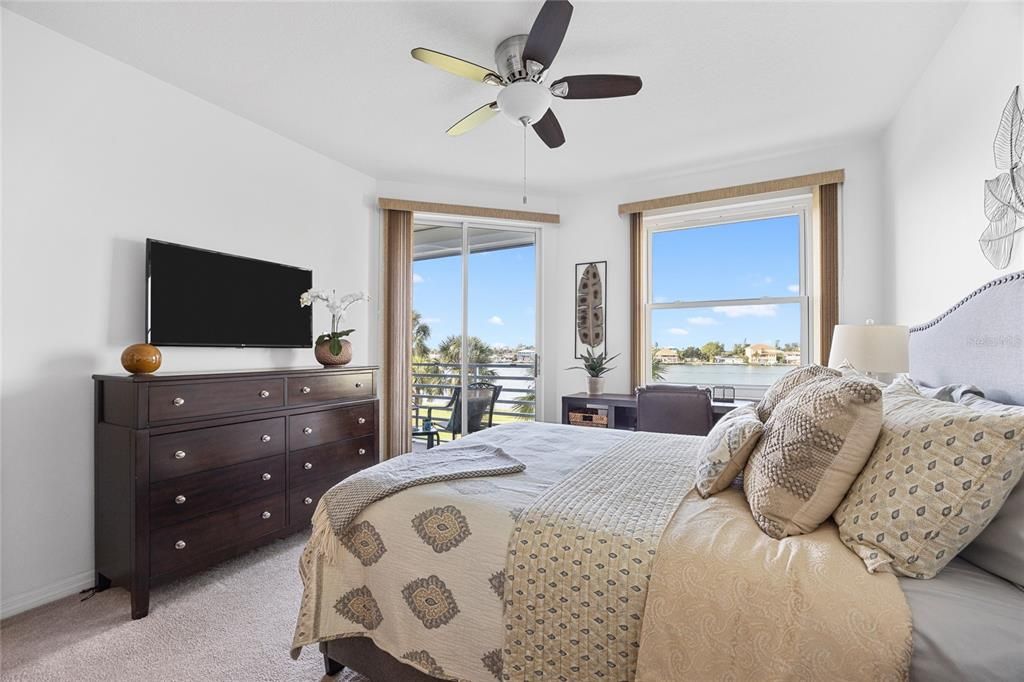 For Sale: $674,900 (2 beds, 2 baths, 1145 Square Feet)