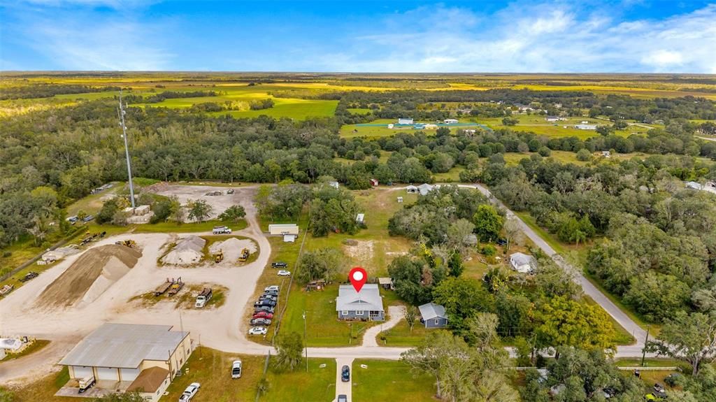 Active With Contract: $334,900 (3 beds, 2 baths, 1843 Square Feet)