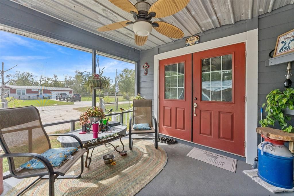 Active With Contract: $334,900 (3 beds, 2 baths, 1843 Square Feet)