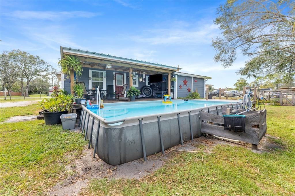 Active With Contract: $334,900 (3 beds, 2 baths, 1843 Square Feet)