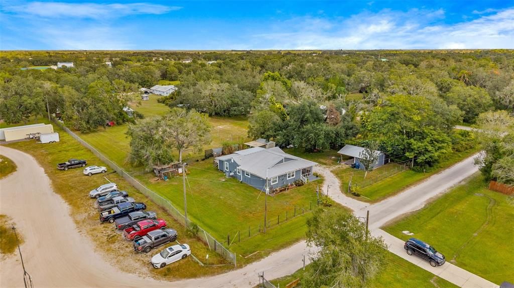 Active With Contract: $334,900 (3 beds, 2 baths, 1843 Square Feet)