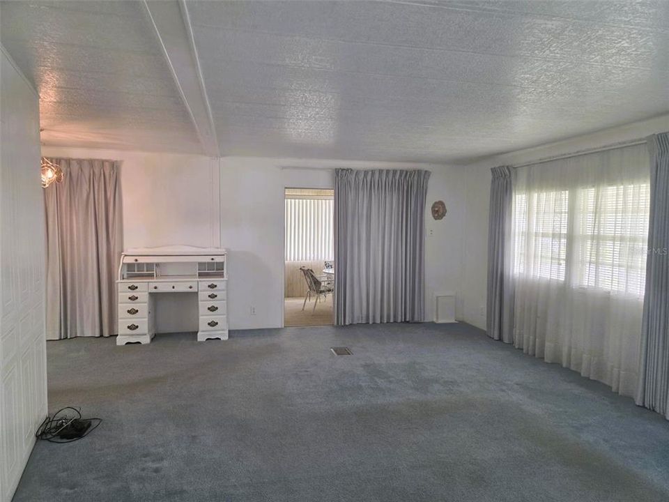 待售: $159,900 (2 贝兹, 2 浴室, 1056 平方英尺)