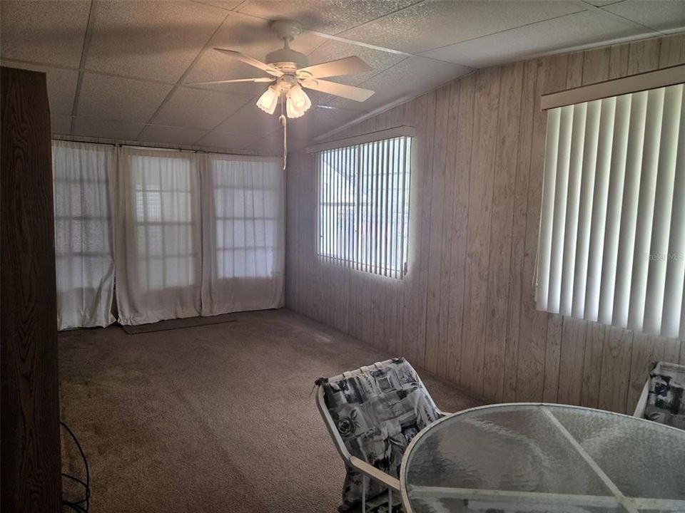 待售: $159,900 (2 贝兹, 2 浴室, 1056 平方英尺)