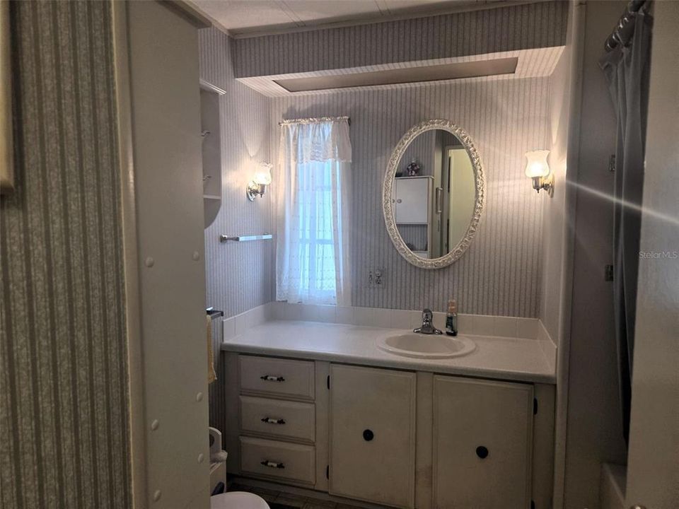 待售: $159,900 (2 贝兹, 2 浴室, 1056 平方英尺)