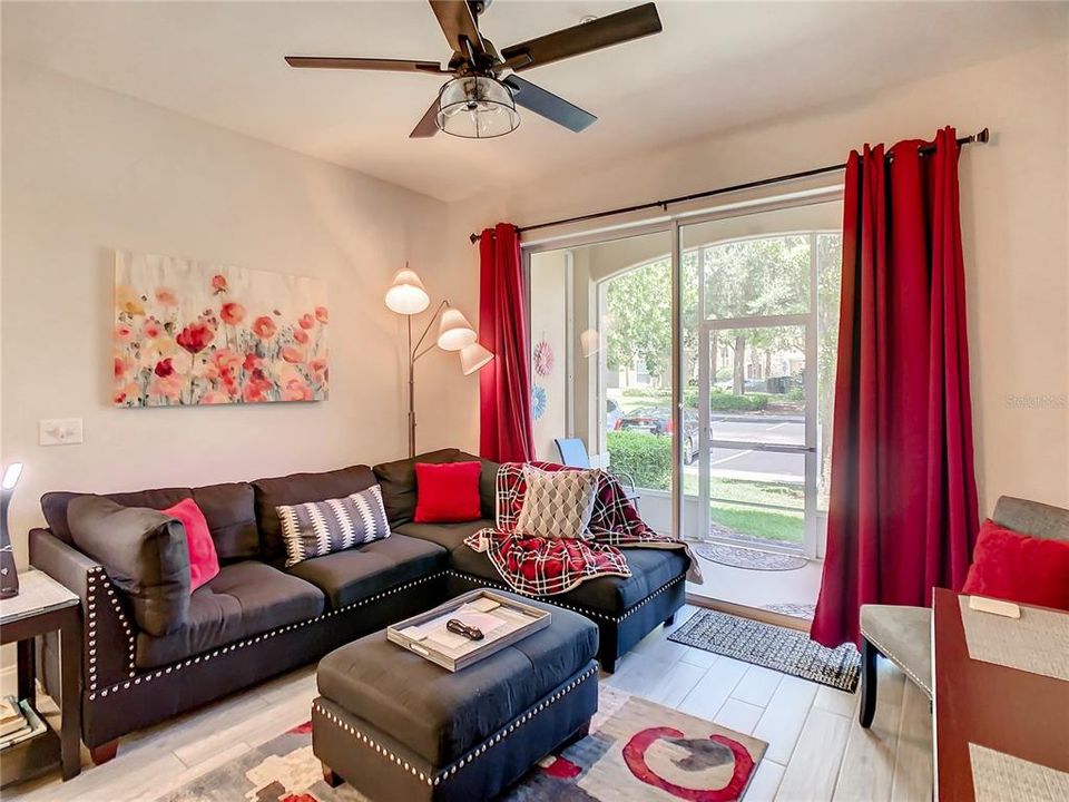 For Sale: $329,000 (3 beds, 2 baths, 1246 Square Feet)