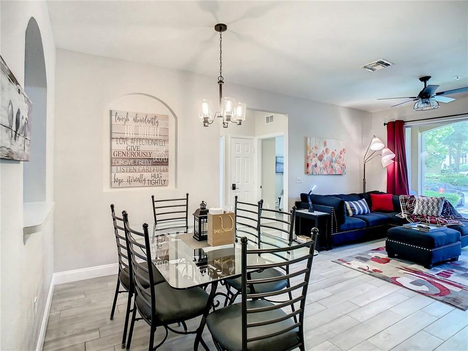 For Sale: $329,000 (3 beds, 2 baths, 1246 Square Feet)