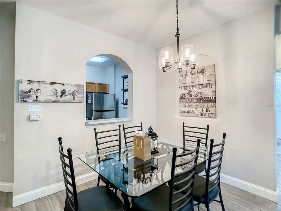 For Sale: $329,000 (3 beds, 2 baths, 1246 Square Feet)