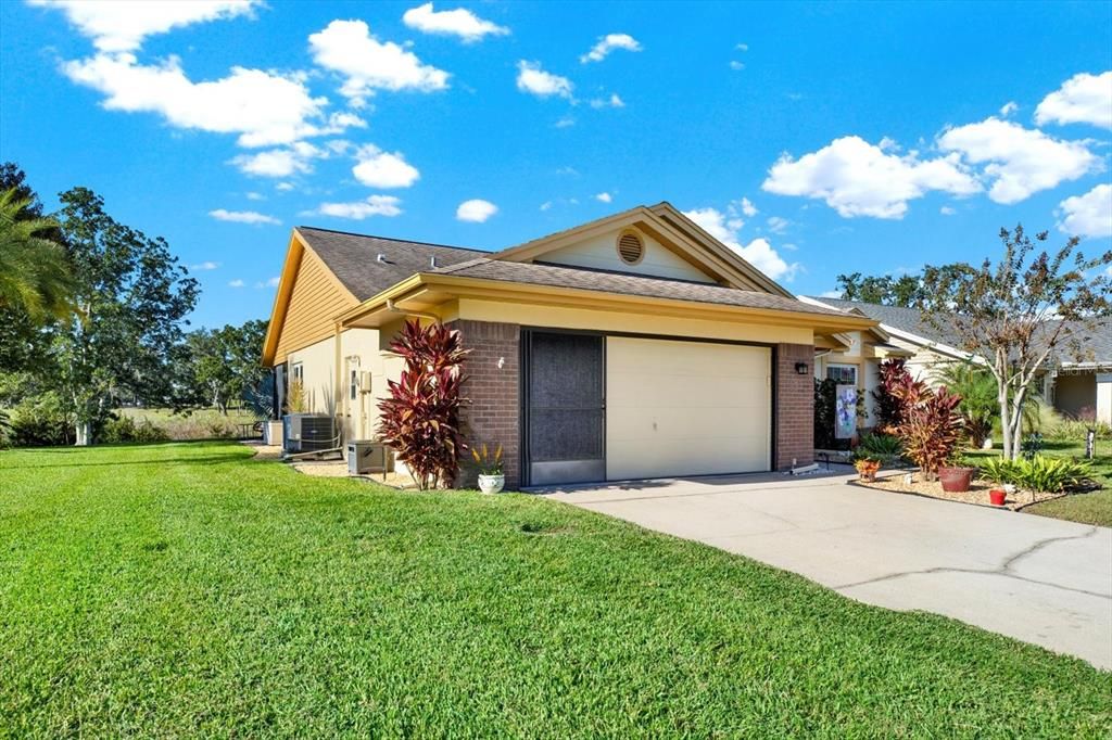 For Sale: $299,000 (2 beds, 2 baths, 1529 Square Feet)