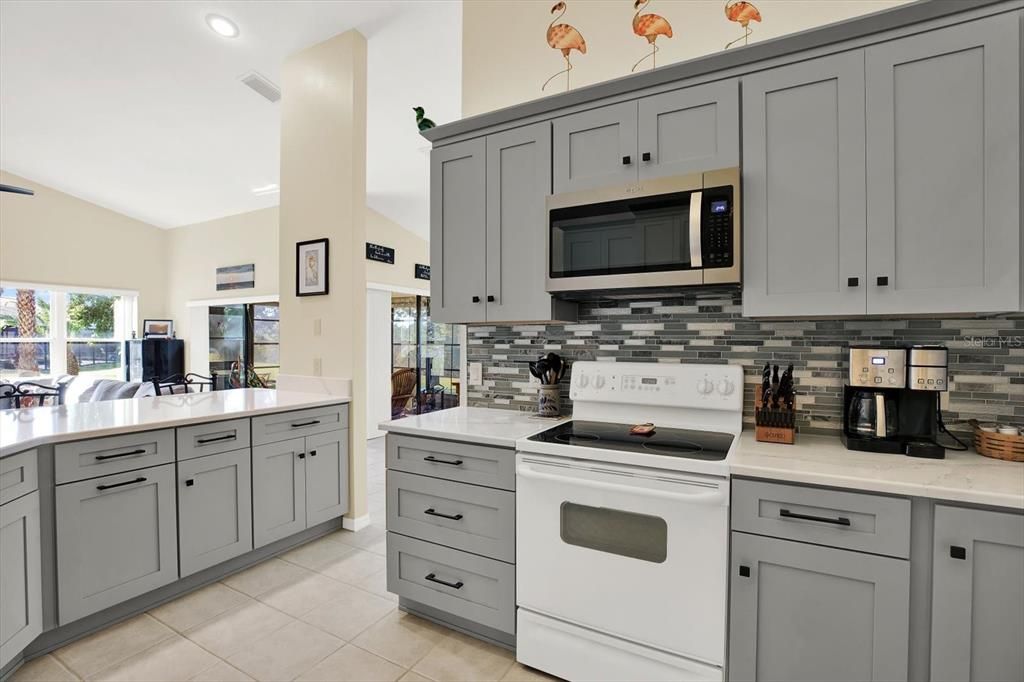 For Sale: $299,000 (2 beds, 2 baths, 1529 Square Feet)