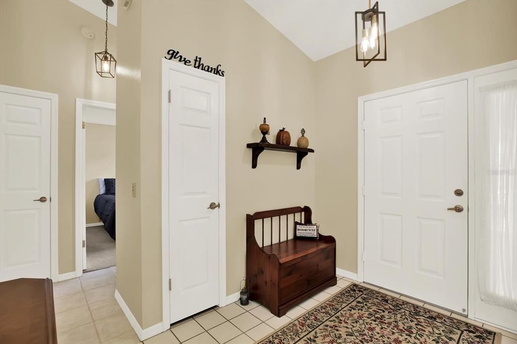 For Sale: $299,000 (2 beds, 2 baths, 1529 Square Feet)