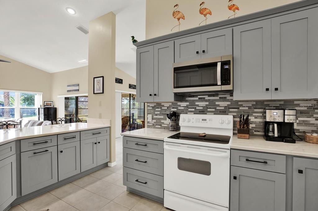 For Sale: $299,000 (2 beds, 2 baths, 1529 Square Feet)