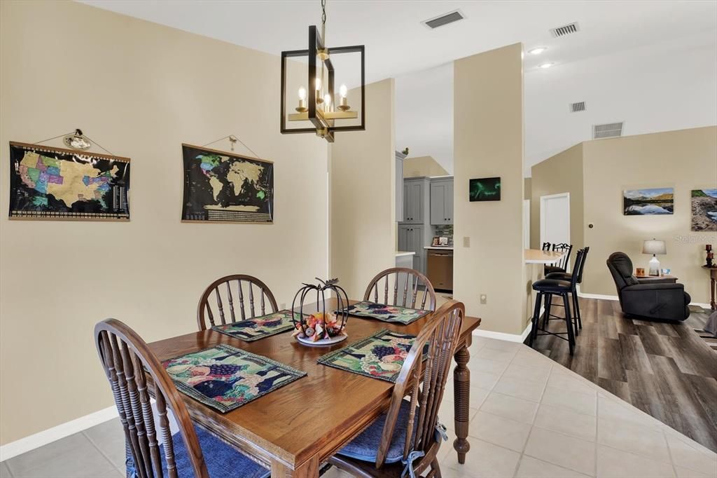 For Sale: $299,000 (2 beds, 2 baths, 1529 Square Feet)