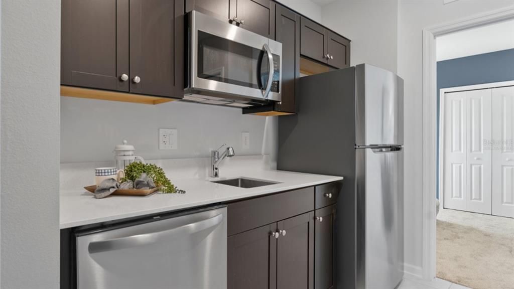 Active With Contract: $457,490 (4 beds, 3 baths, 2109 Square Feet)