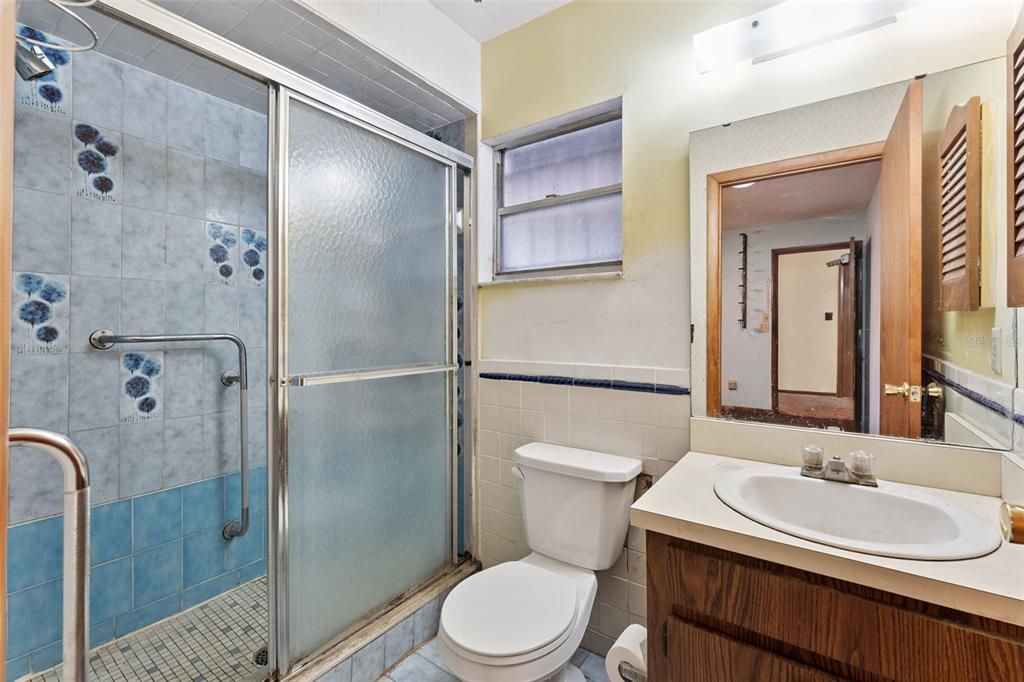 Activo con contrato: $299,000 (3 camas, 2 baños, 1520 Pies cuadrados)