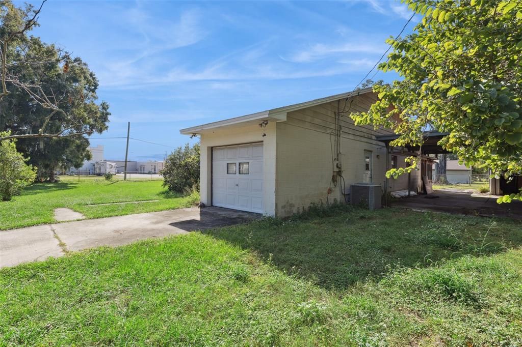 Activo con contrato: $299,000 (3 camas, 2 baños, 1520 Pies cuadrados)