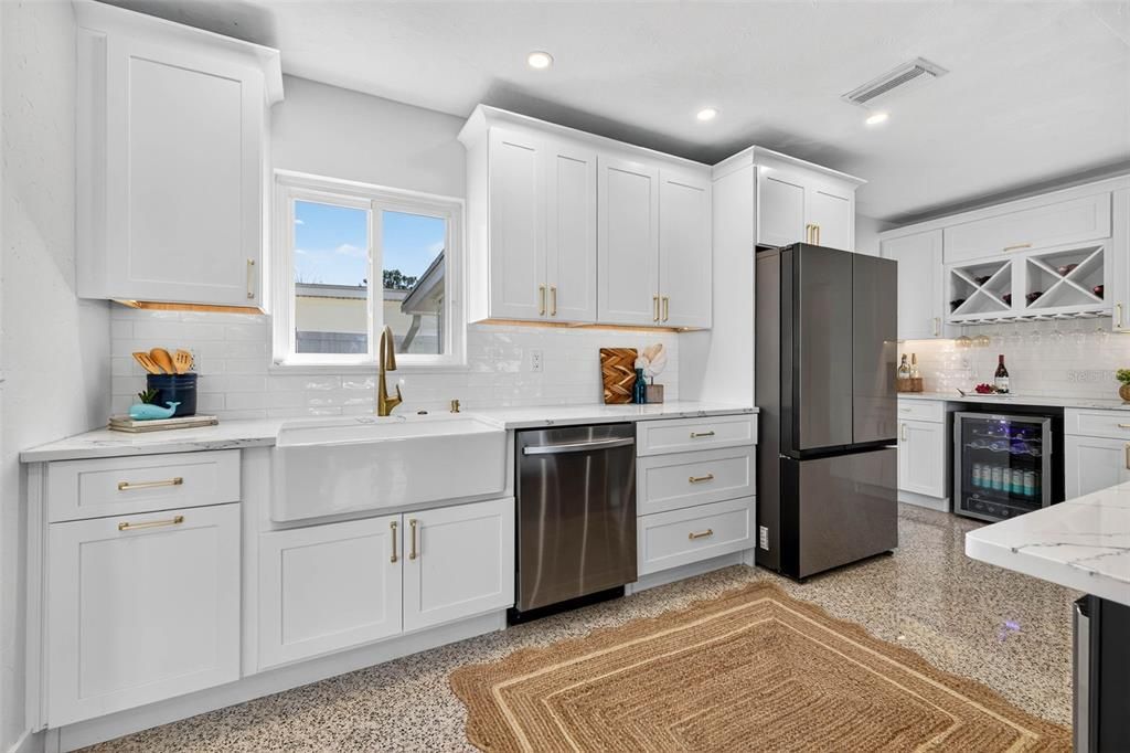 Под контрактом: $475,000 (3 спален, 3 ванн, 1507 Квадратных фут)