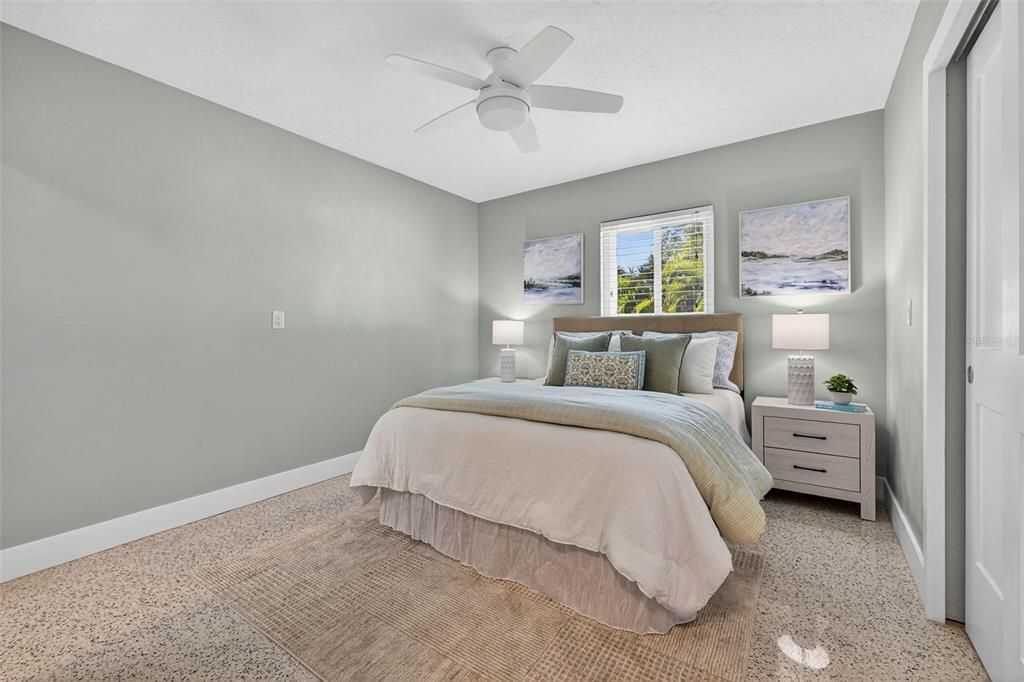 Под контрактом: $475,000 (3 спален, 3 ванн, 1507 Квадратных фут)