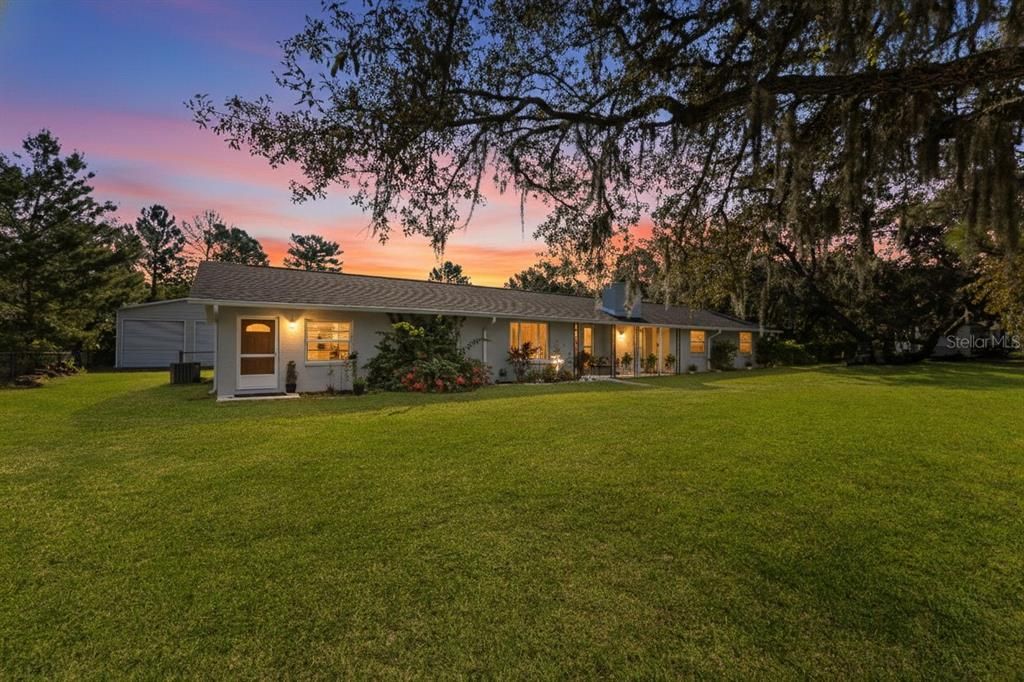 待售: $595,000 (4 贝兹, 2 浴室, 2736 平方英尺)