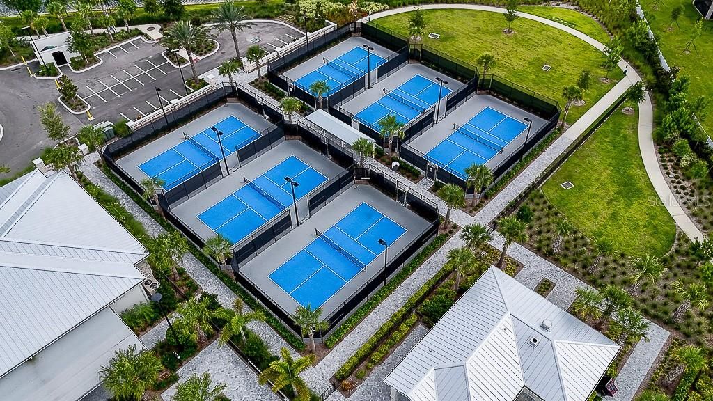 En Venta: $399,900 (3 camas, 3 baños, 2366 Pies cuadrados)