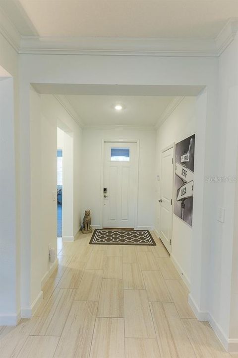 En Venta: $399,900 (3 camas, 3 baños, 2366 Pies cuadrados)